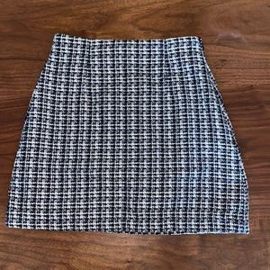 Aritzia Babaton Skirt